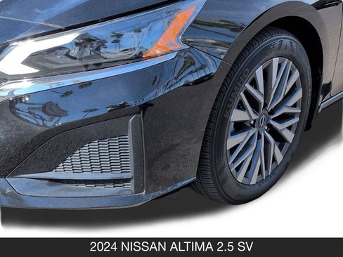 Certified 2024 Nissan Altima 2.5 SV w/ SV Premium Package image 10