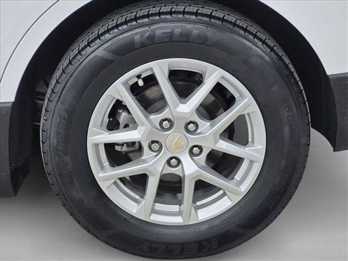 Used 2023 Chevrolet Equinox LT FWD image 23