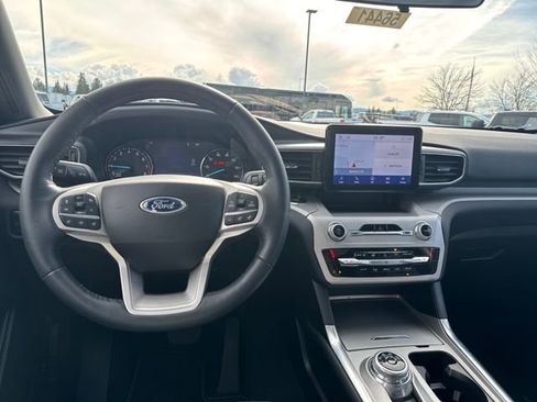 Used 2023 Ford Explorer XLT w/ Equipment Group 202A image 16