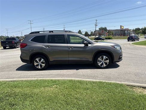 Used 2022 Subaru Ascent Premium w/ Convenience Package AWD/4WD image 4