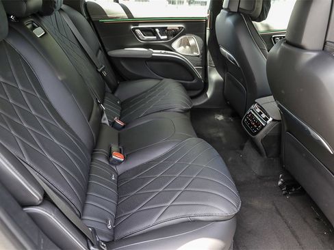 Used 2024 Mercedes-Benz EQS 580 4MATIC Sedan image 24