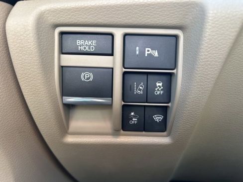 Used 2017 Acura MDX SH-AWD image 15