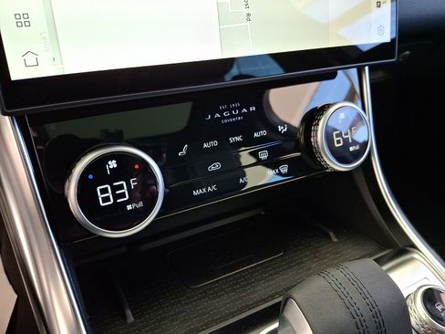 New 2024 Jaguar XF R-Dynamic SE AWD/4WD image 14