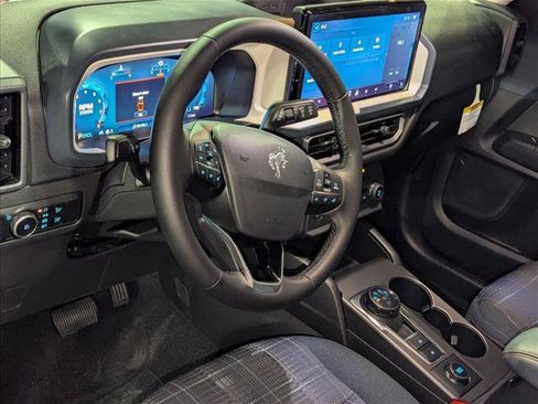 New 2025 Ford Bronco Sport Heritage w/ Convenience Package image 3