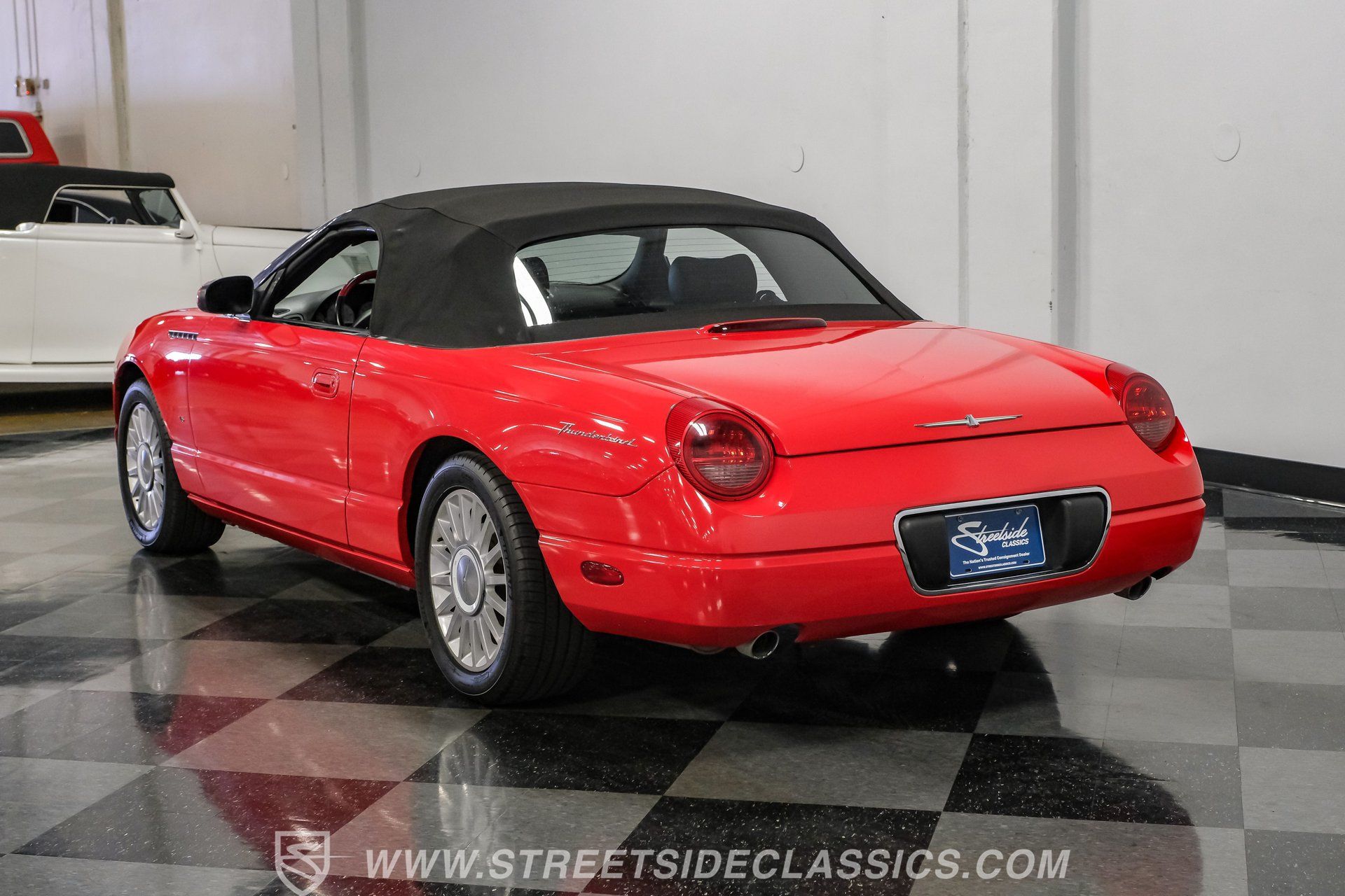 Used 2004 Ford Thunderbird RWD image 14