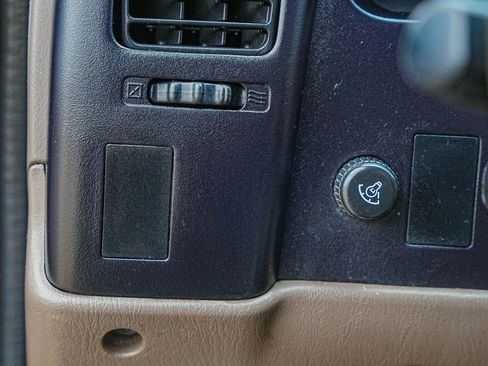 Used 2000 Toyota Tacoma Short Bed image 31