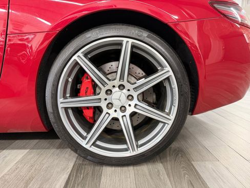 Used 2012 Mercedes-Benz SLS AMG Roadster image 31