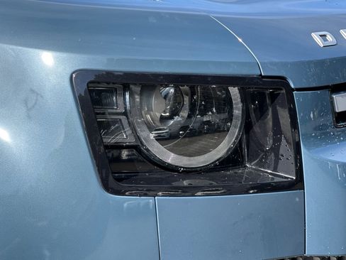 Used 2022 Land Rover Defender 110 S image 12