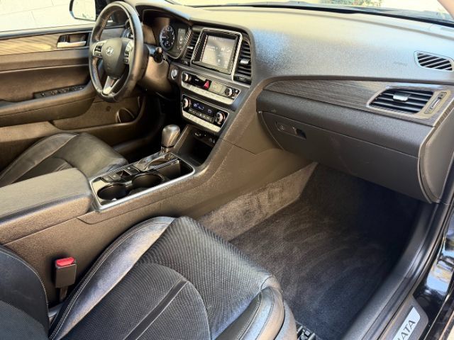 Used 2018 Hyundai Sonata Limited FWD image 17