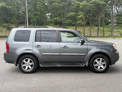 Used 2010 Honda Pilot Touring image 4