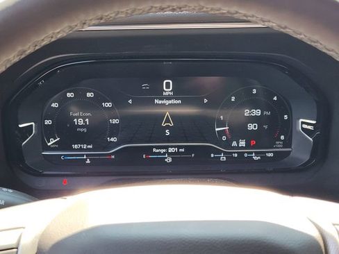 Used 2024 GMC Yukon Denali image 13