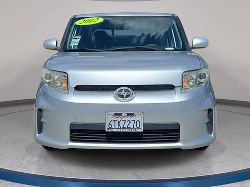 Used 2012 Scion xB FWD image 3