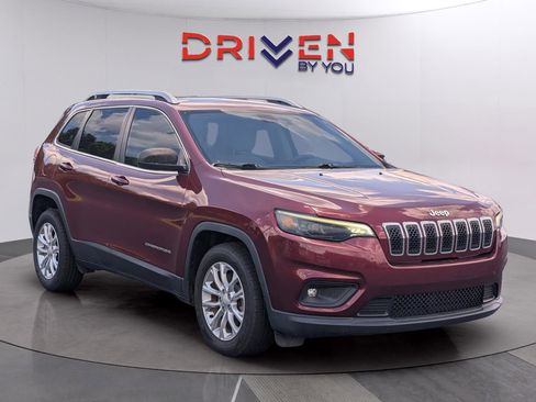 Used 2019 Jeep Cherokee Latitude w/ Popular Appearance Group FWD image 7