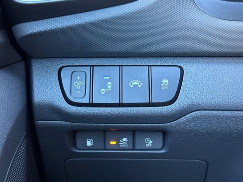 Used 2019 Hyundai Ioniq Limited image 35