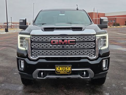 Used 2023 GMC Sierra 2500 Denali w/ Denali Black Diamond Edition image 9