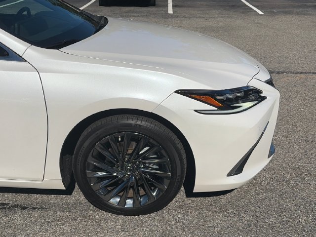 Certified 2024 Lexus ES 350 Ultra Luxury w/ Accessory Package (Z2) FWD image 10