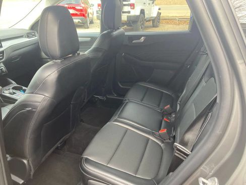 Used 2025 Ford Escape Platinum AWD/4WD image 12