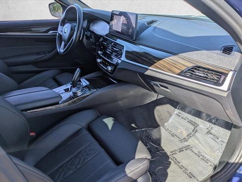 Used 2023 BMW 540i w/ Convenience Package image 20
