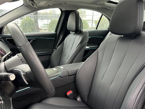 Used 2025 Mercedes-Benz E 350 4MATIC Sedan image 23