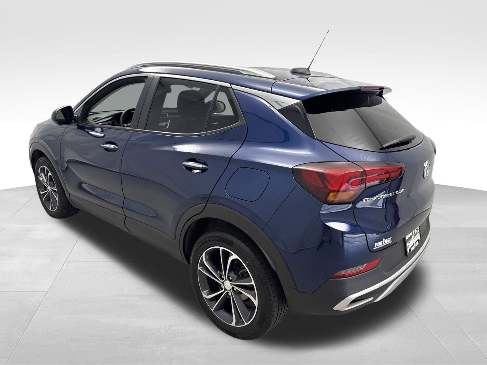Used 2023 Buick Encore GX Select FWD image 4