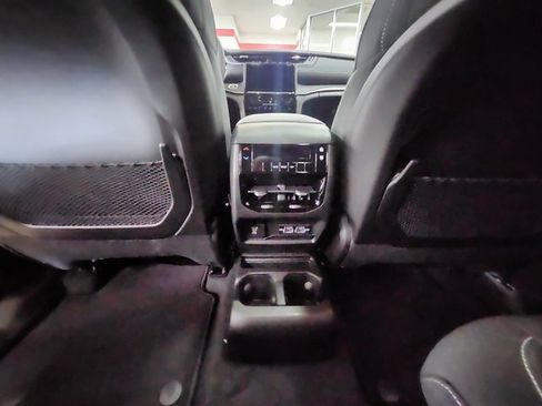 New 2025 Jeep Grand Cherokee L Laredo w/ Luxury Tech Group I image 11