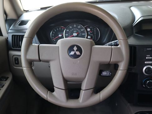 Used 2008 Mitsubishi Endeavor LS AWD/4WD image 18
