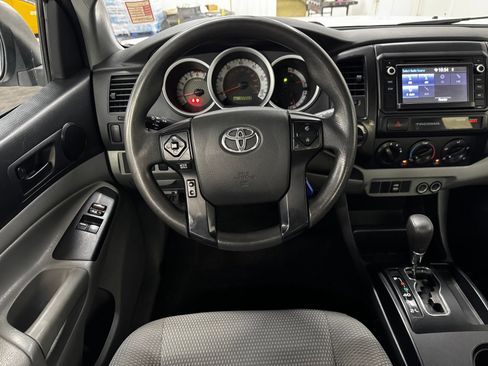 Used 2015 Toyota Tacoma 4x4 Access Cab V6 image 15