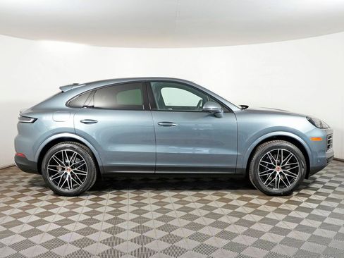 Certified 2026 Porsche Cayenne Coupe image 8