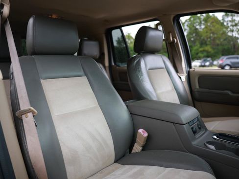 Used 2007 Ford Explorer Eddie Bauer RWD image 16
