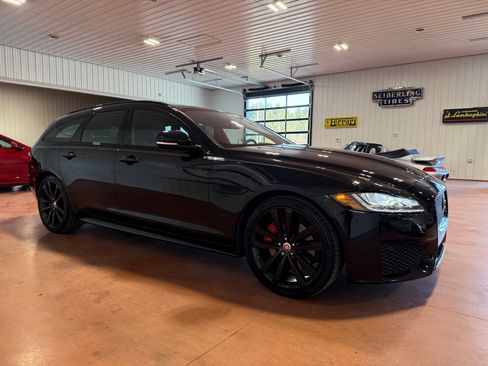 Used 2018 Jaguar XF S image 7
