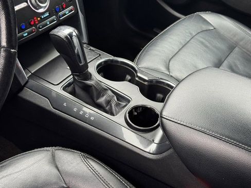 Used 2017 Ford Explorer Limited image 19