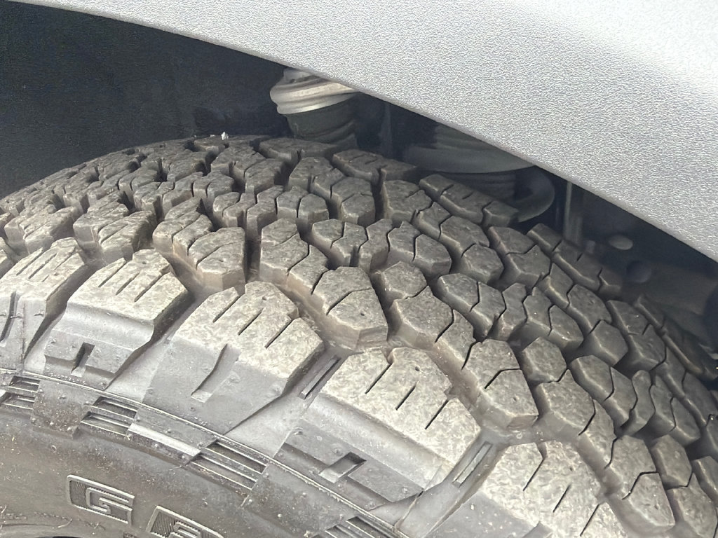Used 2025 Ford Bronco Outer Banks AWD/4WD image 12