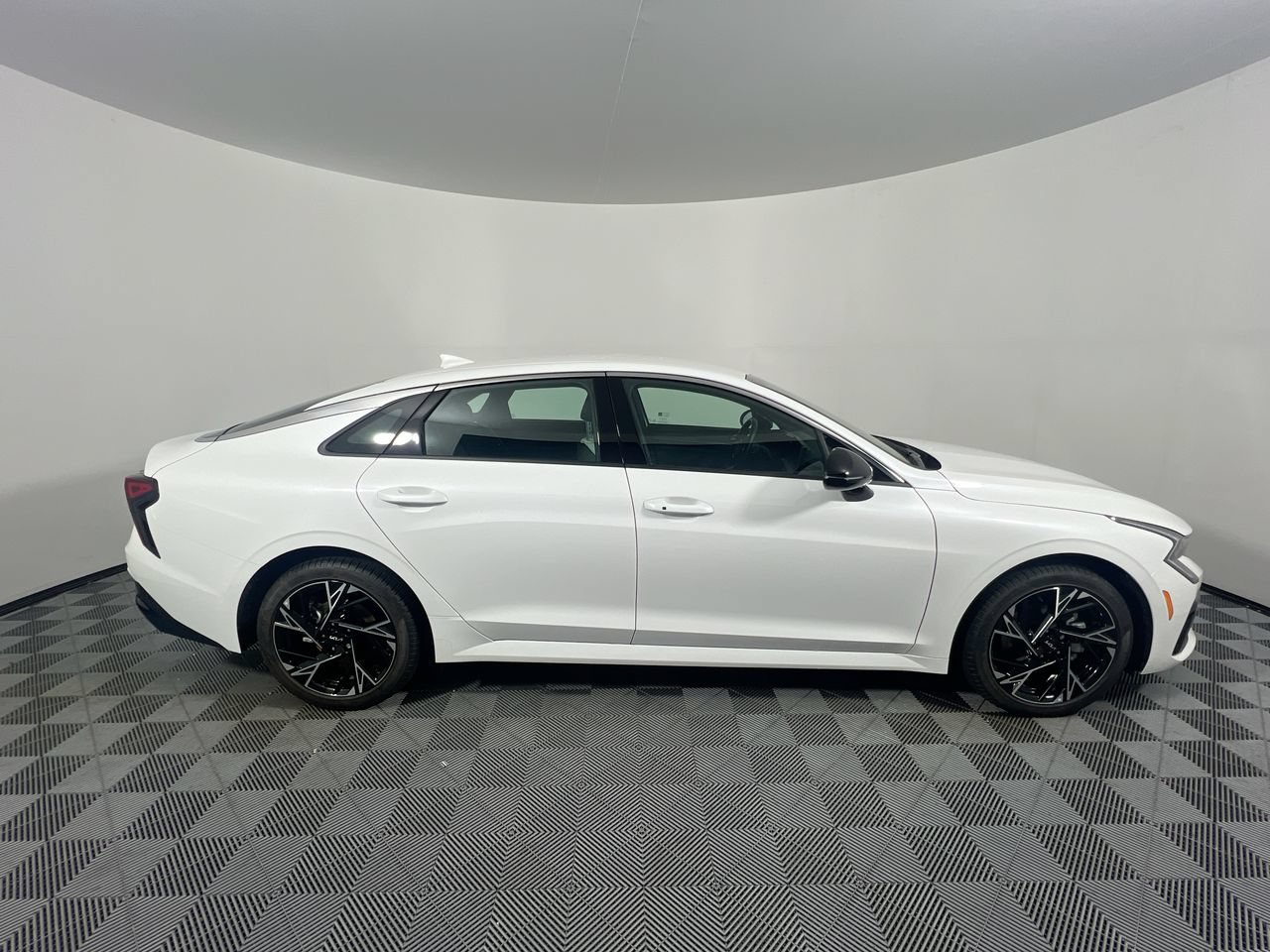 New 2026 Kia K5 GT-Line FWD image 2