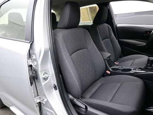 Used 2024 Toyota Corolla LE FWD image 13