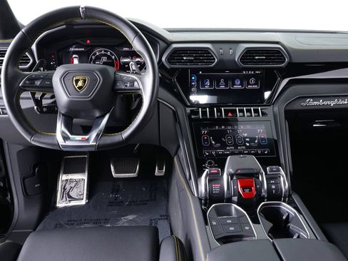 Used 2023 Lamborghini Urus S AWD/4WD image 28