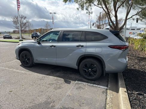 Used 2024 Toyota Highlander LE image 13