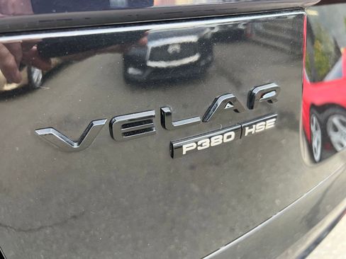 Used 2018 Land Rover Range Rover Velar R-Dynamic HSE AWD/4WD image 9