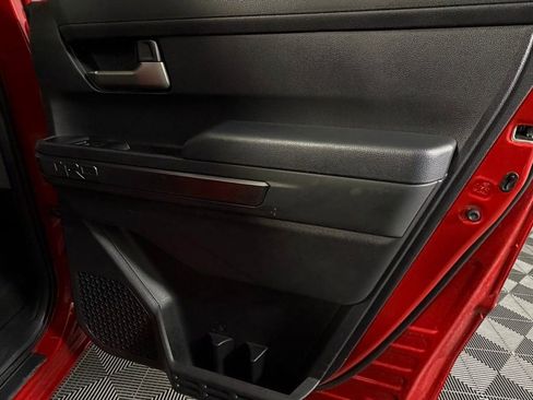 Used 2025 Toyota Tacoma TRD Sport image 28