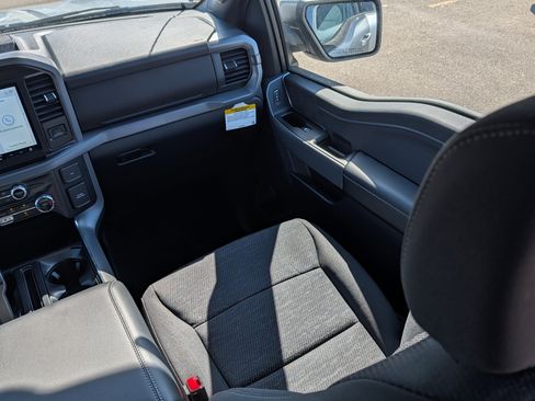 Used 2025 Ford F150 XLT w/ Equipment Group 301A Standard image 11