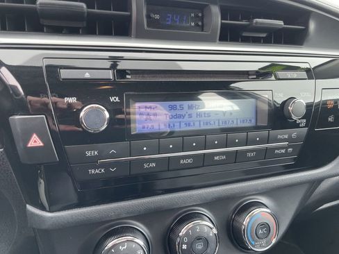 Used 2014 Toyota Corolla L image 11