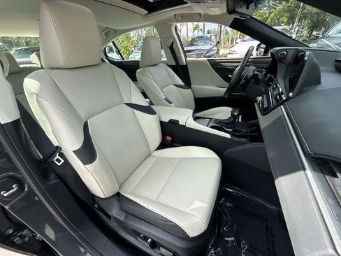 Certified 2025 Lexus ES 350 w/ Premium Package FWD image 26