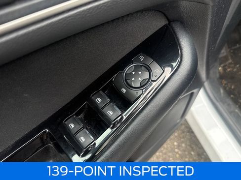 Used 2018 Ford Edge SEL FWD image 15