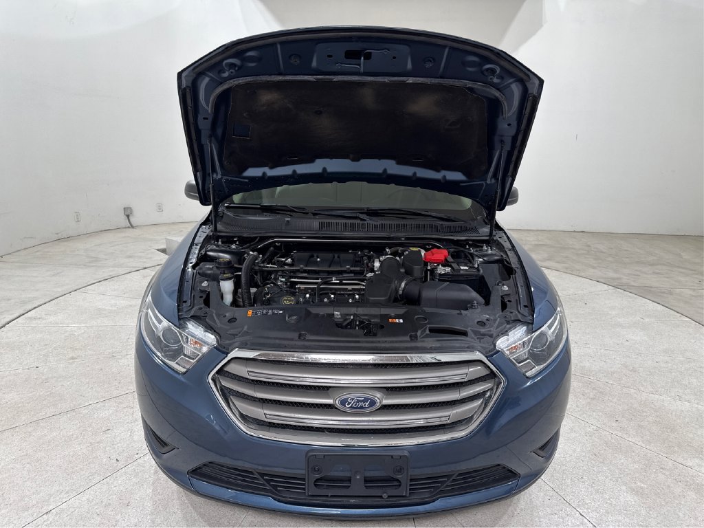 Used 2018 Ford Taurus SE FWD image 17
