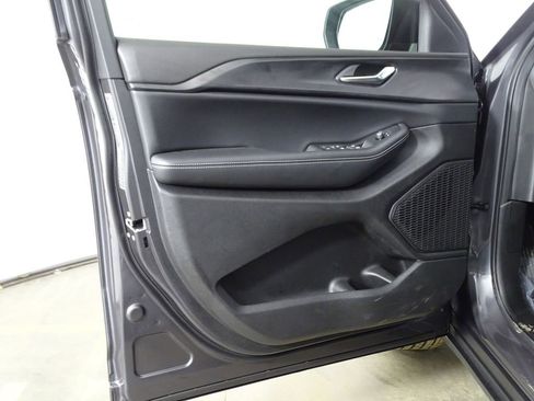 New 2025 Jeep Grand Cherokee L Laredo w/ Luxury Tech Group I image 18