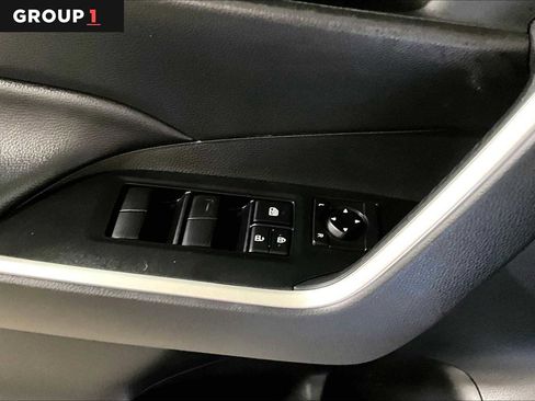 Used 2023 Toyota RAV4 LE AWD/4WD image 34