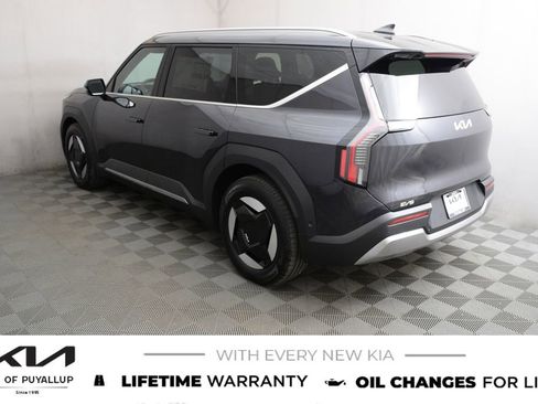 New 2026 Kia EV9 Wind AWD/4WD image 7