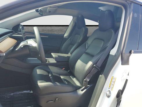 Used 2025 Tesla Model Y Long Range image 19