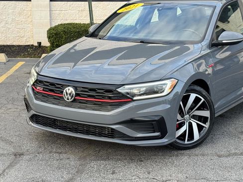 Used 2021 Volkswagen Jetta GLI FWD image 2