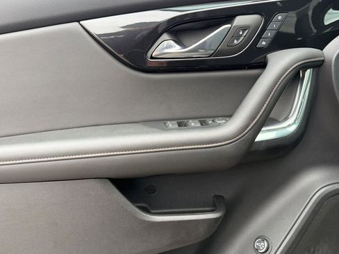 Used 2023 Chevrolet Blazer Premier w/ Driver Confidence II Package image 12