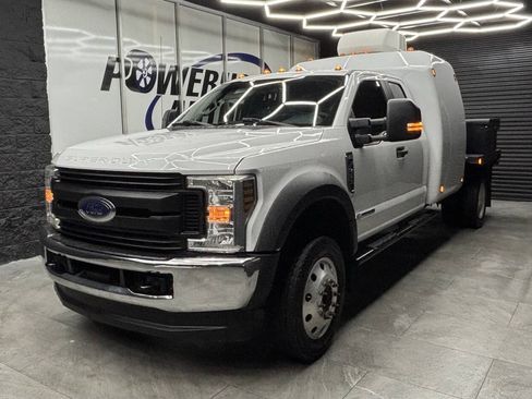 Used 2019 Ford F450 XL w/ XL Value Package AWD/4WD image 3
